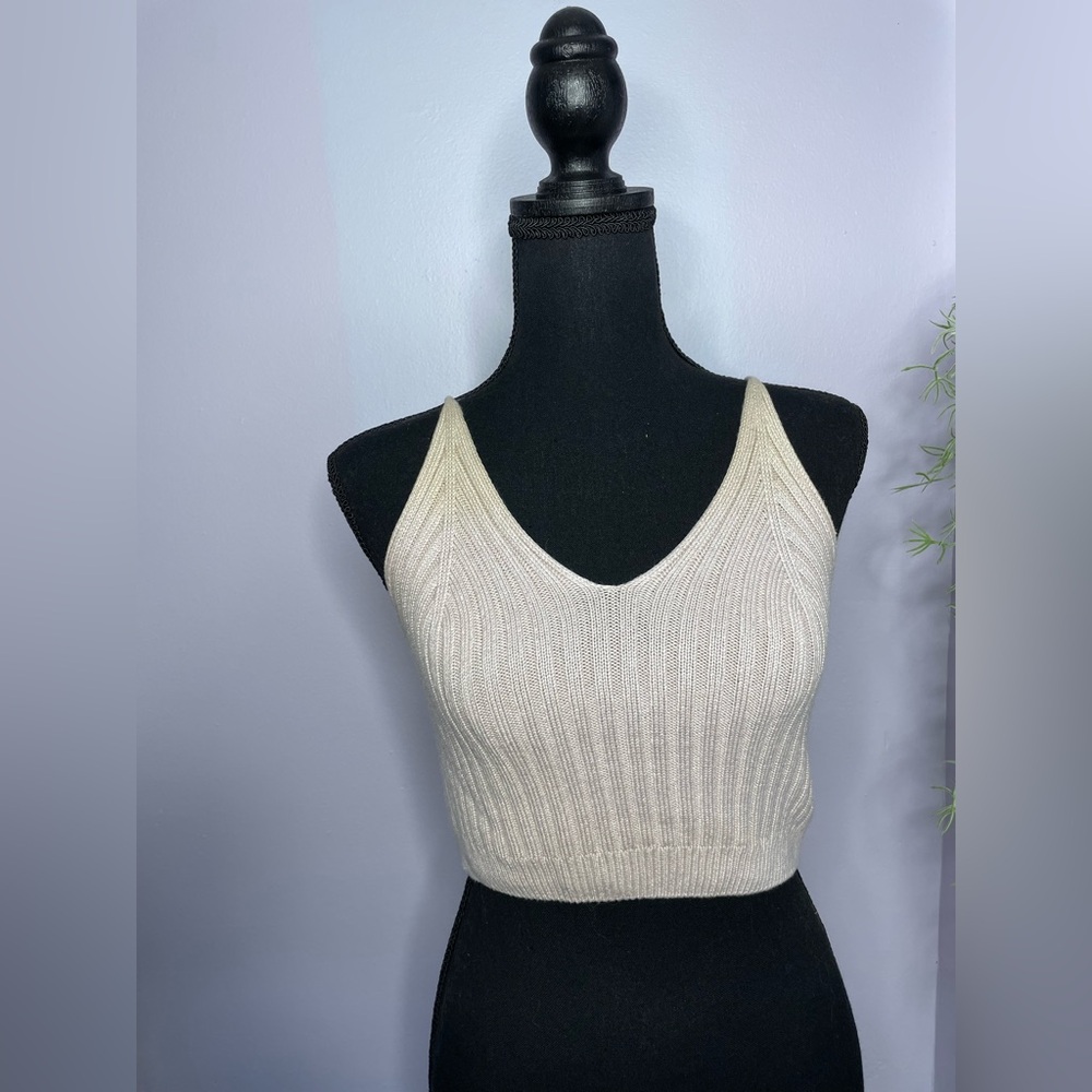 Cream Ribbed Knit Crop Top - Picture 2 of 7